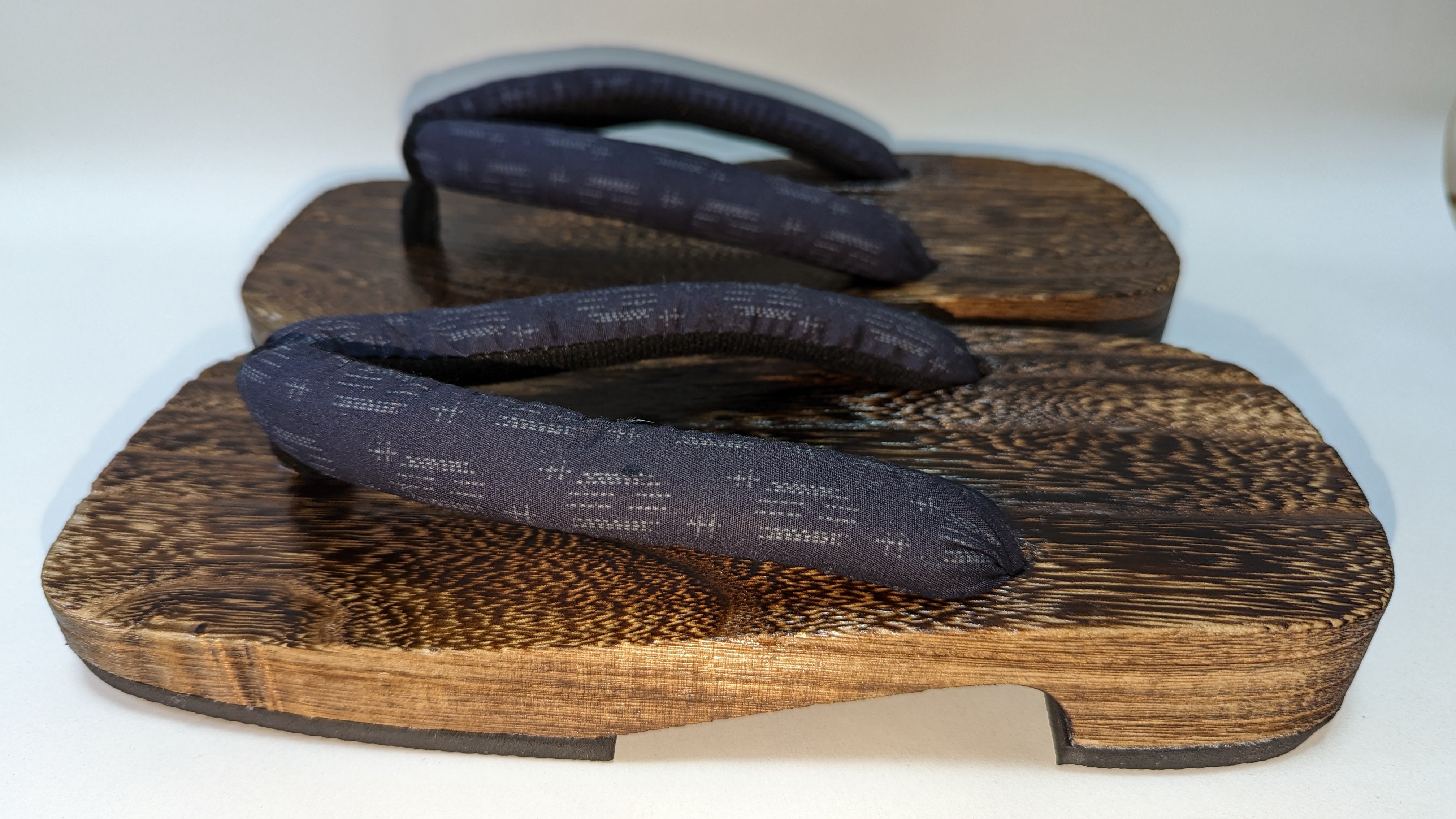 Traditional Japanese Wooden Sandals | Zen Breaker